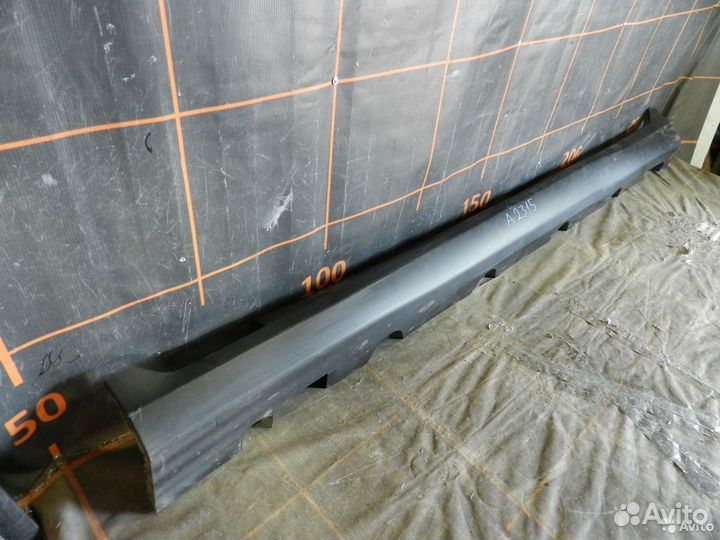 Накладка порога левая - Mercedes-Benz GLC