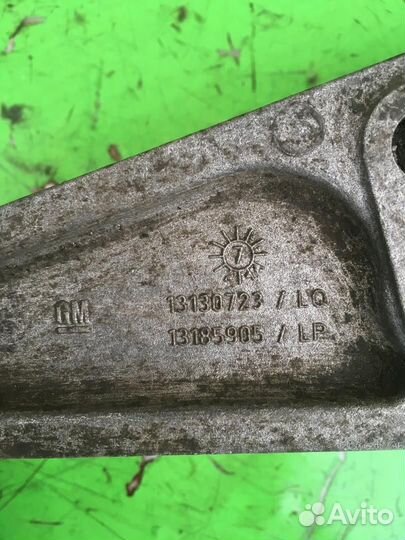 Кронштейн двигателя Опель Корса Д