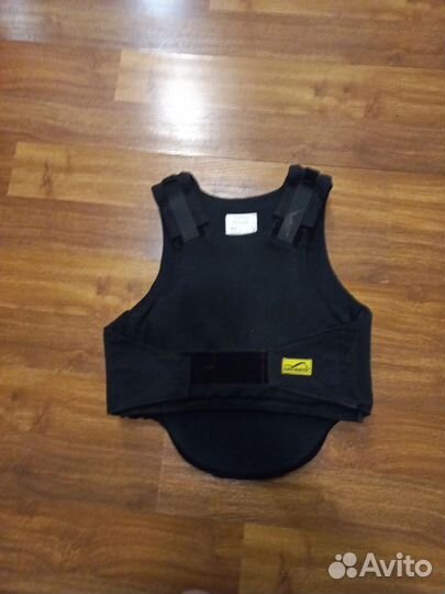 Защитный жилет для верховой езды