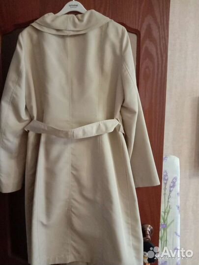 Плащ женский