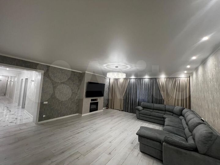 4-к. квартира, 216,6 м², 2/3 эт.