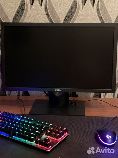 Монитор dell (21,5; 1920x1080)