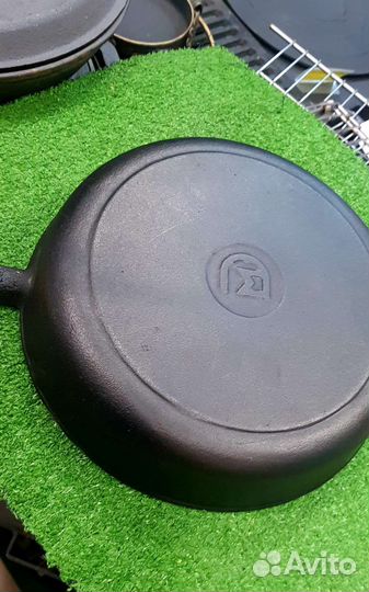 Сковорода чугунная 28 см, Davr metall