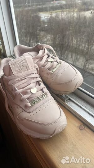 Кроссовки жеские 37 оригинал reebok