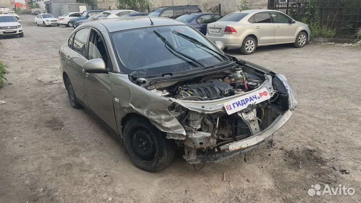 Стекло кузовное глухое левое Nissan Almera (G15) 8