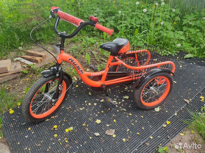 Детский велосипед(трехколесный)