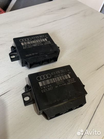 Блок управления парктрониками Audi 4E0919283C