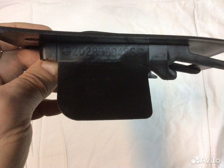 Дефлектор R В ноги В салоне mercedes C-202 E-210