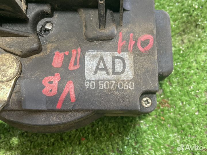 Замок правой передней двери opel vectra b