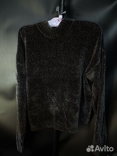 Свитер женский