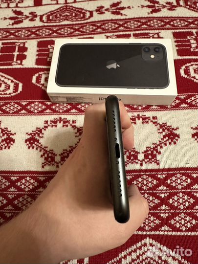 iPhone 11, 128 ГБ