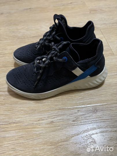 Кроссовки 31