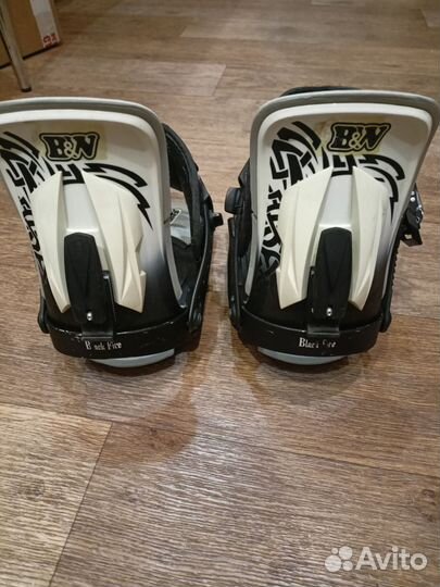 Крепление для сноуборда М и ботинки р 40