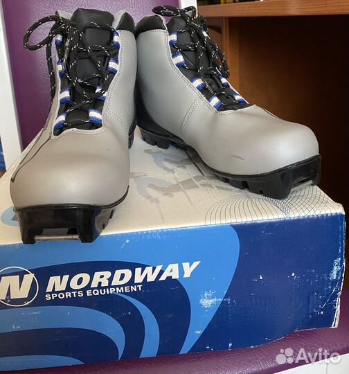 Лыжные ботинки 40