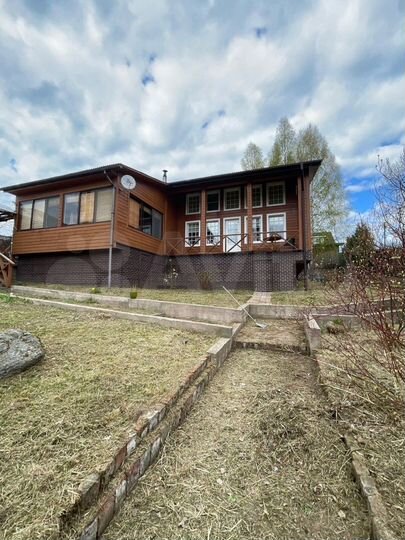 Дом 275 м² на участке 29 сот.