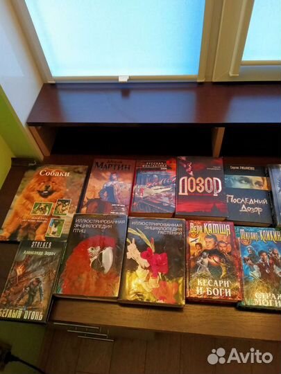 Книги разных жанров