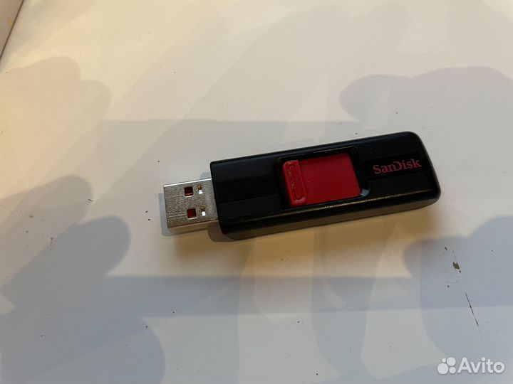 Флэшки 4 - 128 Гб в ассортименте