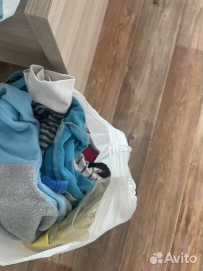 Пакет вещей и обуви на мальчика