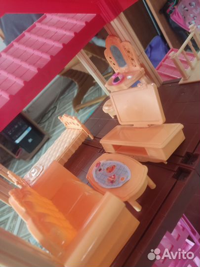 Домик кукольный