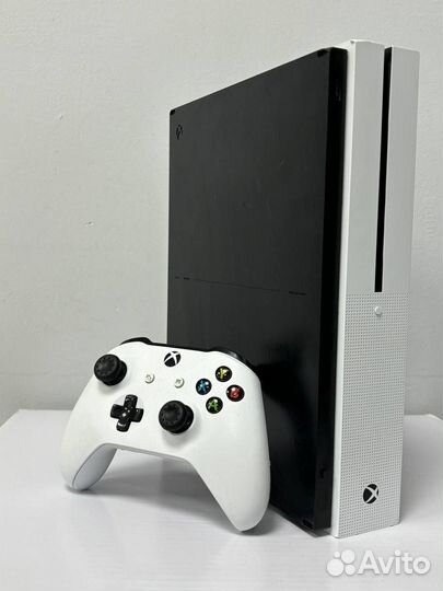 Microsoft Xbox One S 500 гб бу