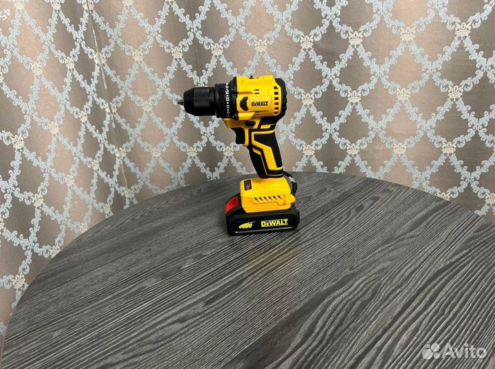 Шуpупoвеpт DeWalt 48V