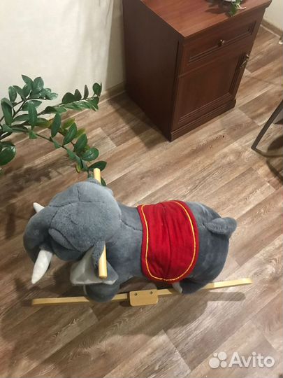 Детская качалка слон