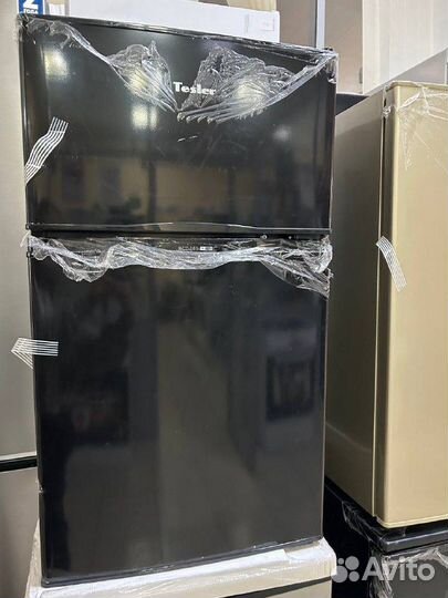 Холодильник Tesler RCT-100, black