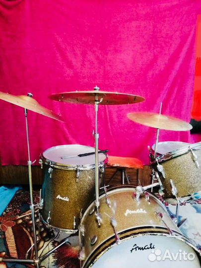 Ударная установка из барабанов Amati remo