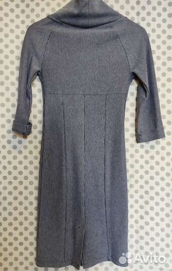 Платье строгое