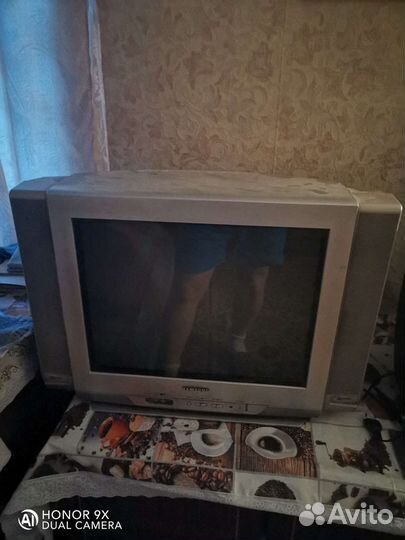 Телевизор samsung