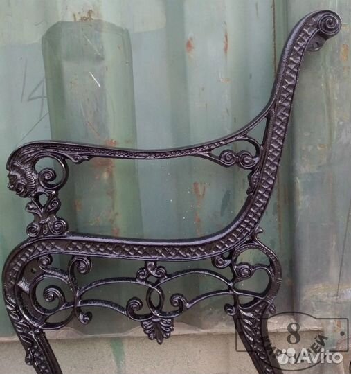 Скамейка чугунная Лев