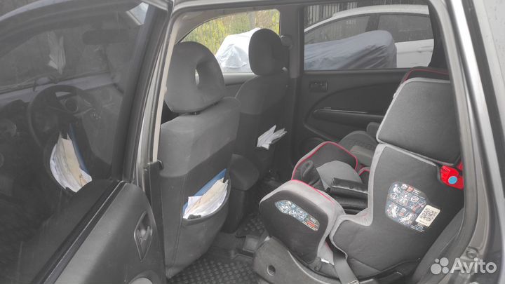 Mitsubishi Outlander 2.0 МТ, 2007, 330 000 км