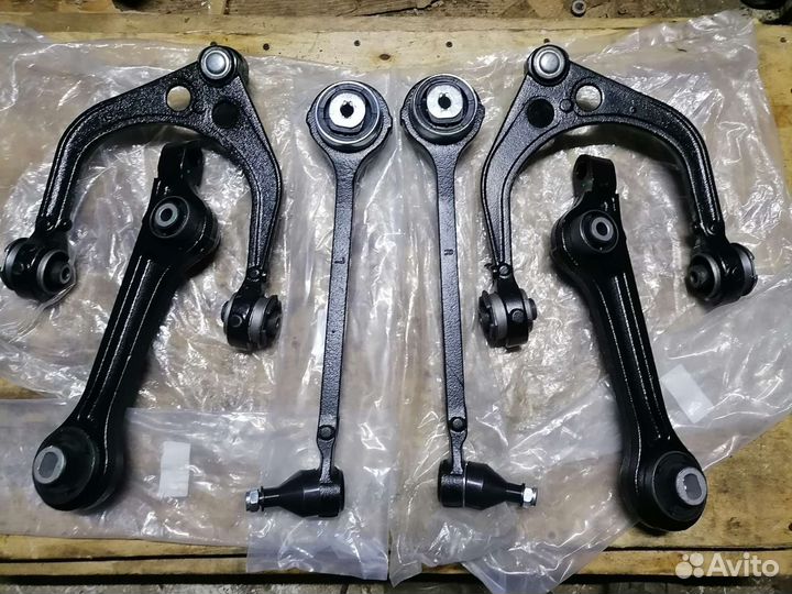 Комплект рычагов перед Dodge Challenger LC