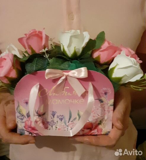 Букет из мыльных роз много