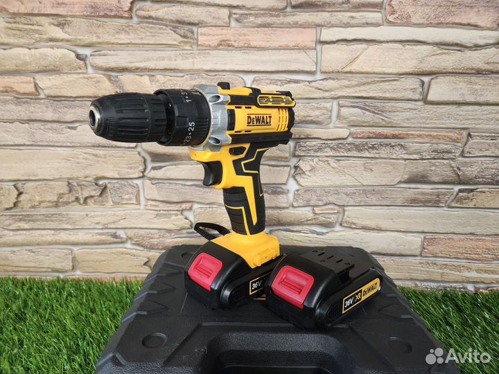 Дрель шуруповерт DeWalt 36V с набором