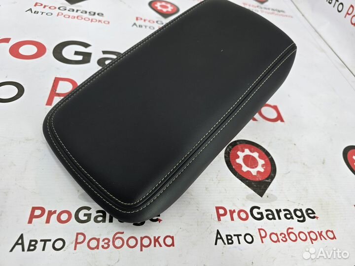 Подлокотник крышка консоли кожа Geely Coolray SX11