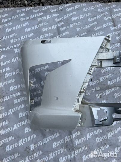 Бампер передний Lexus LX 570 5211960G80