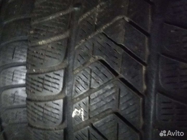 Pirelli Scorpion 255/45 R20
