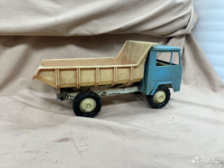 Грузовик самосвал игрушка СССР пластик металл