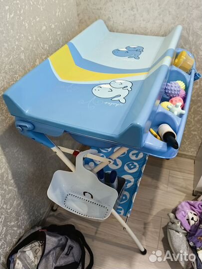 Пеленальный столик и ванночка