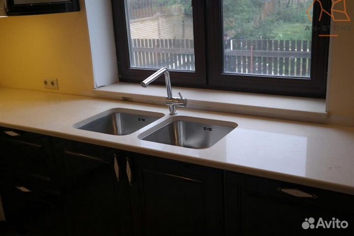 Столешница из искусственного камня для кухни