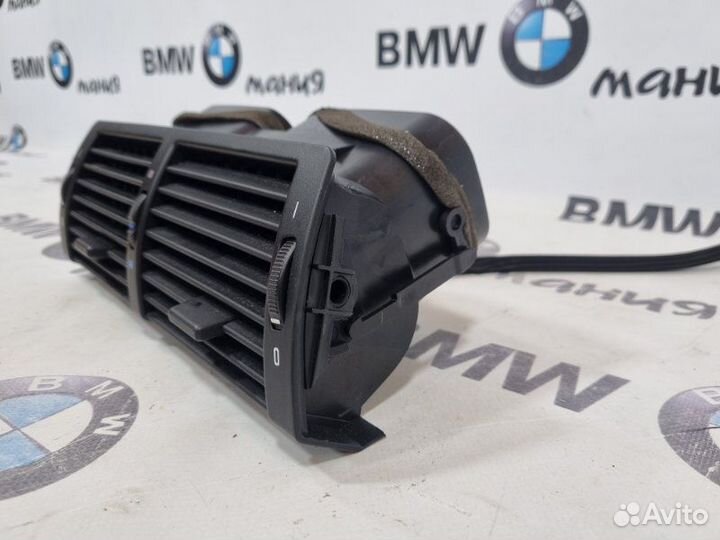 Дефлектор воздуховода централный Bmw X5 E53 M54B30