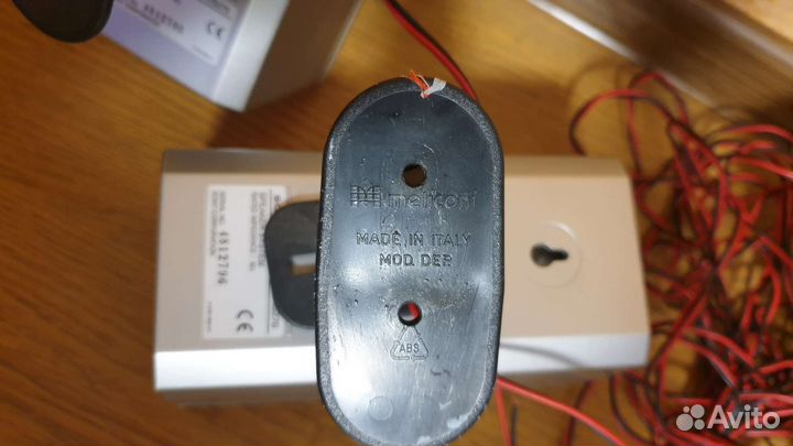 Колонки Sony с кронштейном