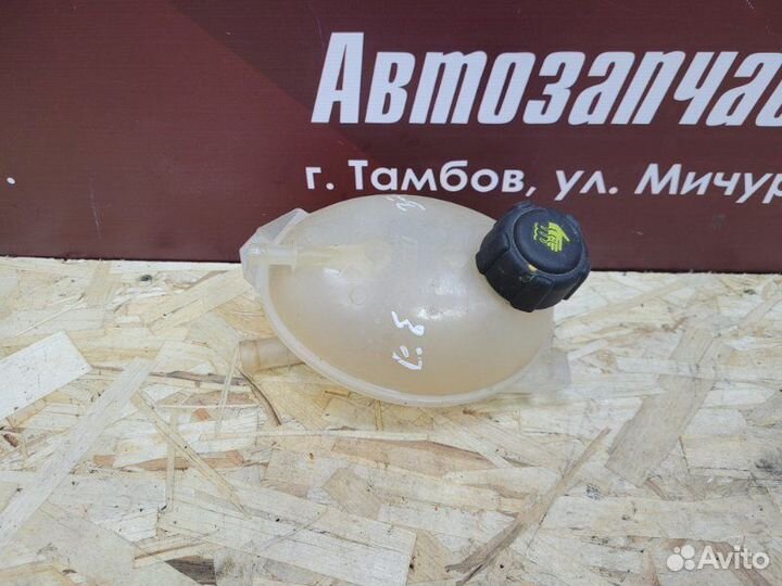 Бачок расширительный Renault Logan