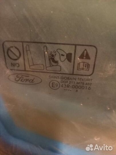 Стекло двери правой Ford Focus 2 купе