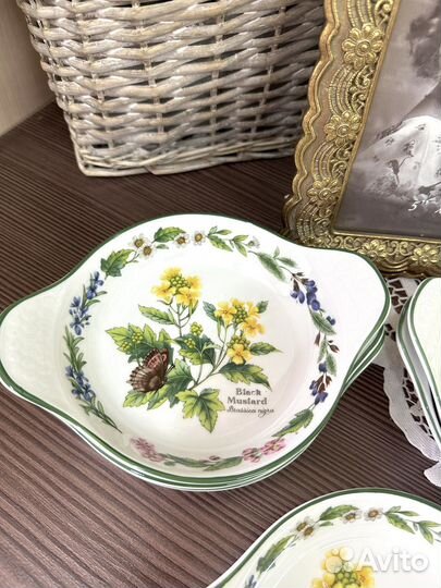 Тарелки Royal Worcester Англия