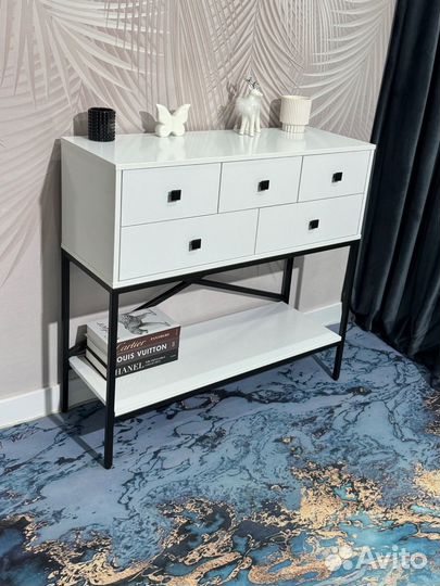 Консоль комод