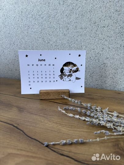 Настольный календарь с подставкой 