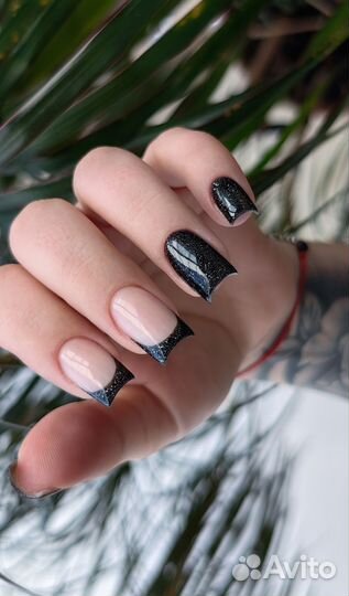 Мастер маникюра и педикюра