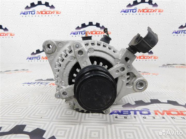 Б/У Генератор Toyota Isis ZGM11G,ZGM11W, Noah